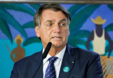 Bolsonaro aciona o STF e pede autorização para realizar cirurgia de urgência