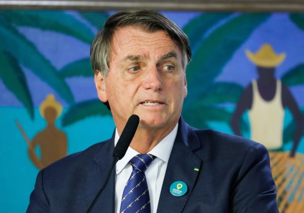 Bolsonaro aciona o STF e pede autorização para realizar cirurgia de urgência