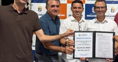 Inhambupe: Prefeito Hugo de Leônidas realiza assinatura da ordem de serviço da segunda etapa da Praça J. Maia