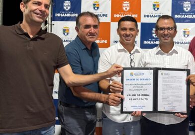 Inhambupe: Prefeito Hugo de Leônidas realiza assinatura da ordem de serviço da segunda etapa da Praça J. Maia