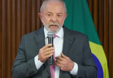 Lula anuncia prazo para zerar fila de benefícios do INSS; saiba quando