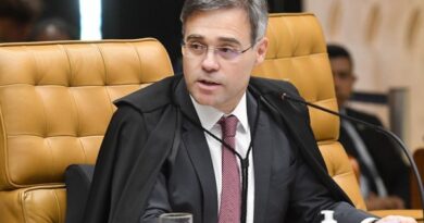 André Mendonça suspende vídeo impulsionado que associa Lula ao PCC e CV