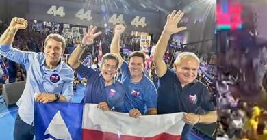 ACM Neto é oficializado candidato ao Governo da Bahia durante convenção em Salvador