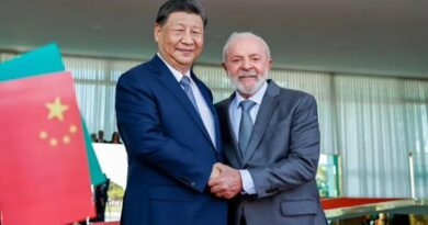 Xi Jinping telefona para Lula e declara apoio contra interferência dos EUA