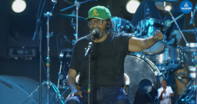 Edson Gomes é internado em hospital após show em Salvador