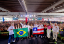 Com Lula, Jerônimo reúne multidão de mais de 30 mil em Salvador