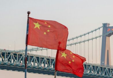 China pede que EUA parem de “se preparar para guerra” no espaço após anúncio de armas em órbita