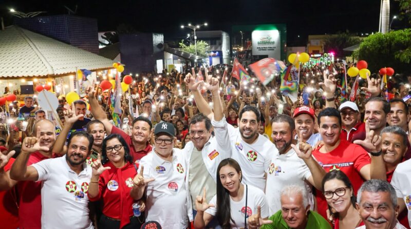 Sátiro Dias: Prefeito Pedrito Cruz reúne multidão em carreata histórica em apoio aos seus candidatos
