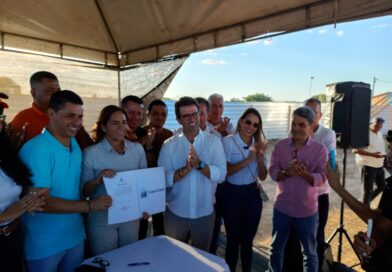 Inhambupe: Prefeito, Hugo de Leônidas assina ordem de serviço para construção do Centro de Atenção Psicossocial