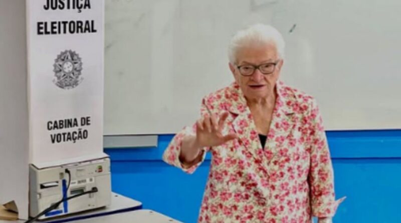 Quem é Luiza Erundina, eleita aos 91 anos para a Assembleia de São Paulo