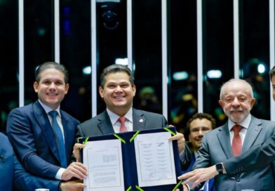 Congresso promulga fim da escala 6×1 e prevê redução gradual da jornada para 40 horas